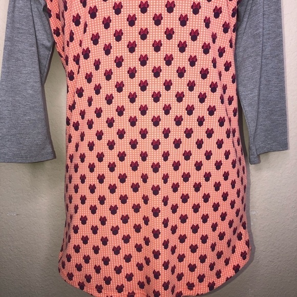 LuLaRoe Minnie Mouse Print Randy with Gray Sleeves & Coral Colors Size Small - Picture 3 of 8